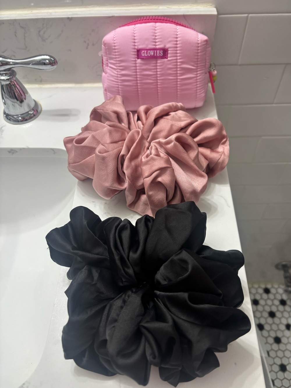 Glovies Satin Hair Scrunchie Set with Pink Quilted Pouch